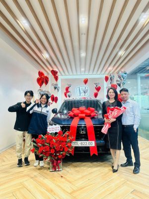 Gia đình chị Hương tươi tắn cùng Honda Crv